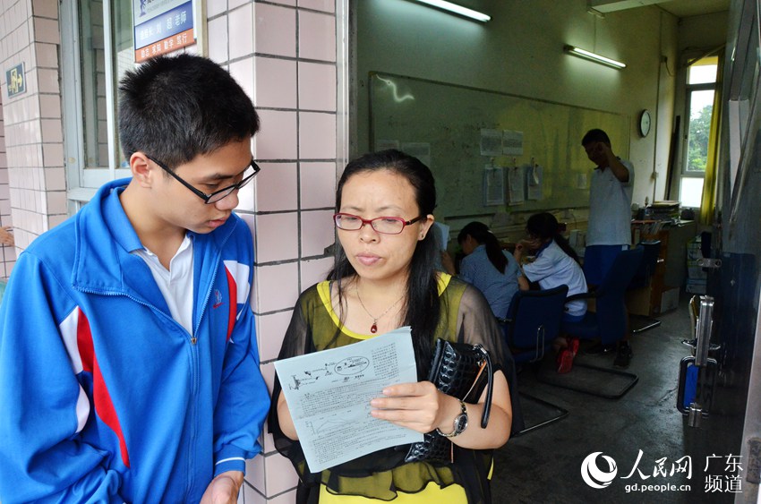 本网探访广州高考备战 老师寄语家长:平常心就