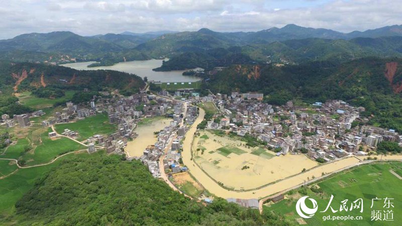 【组图】航拍广东信宜强降雨灾区:55万余人受