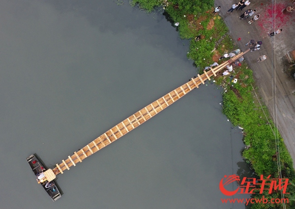 东莞:传统龙舟时隔二十年再下水