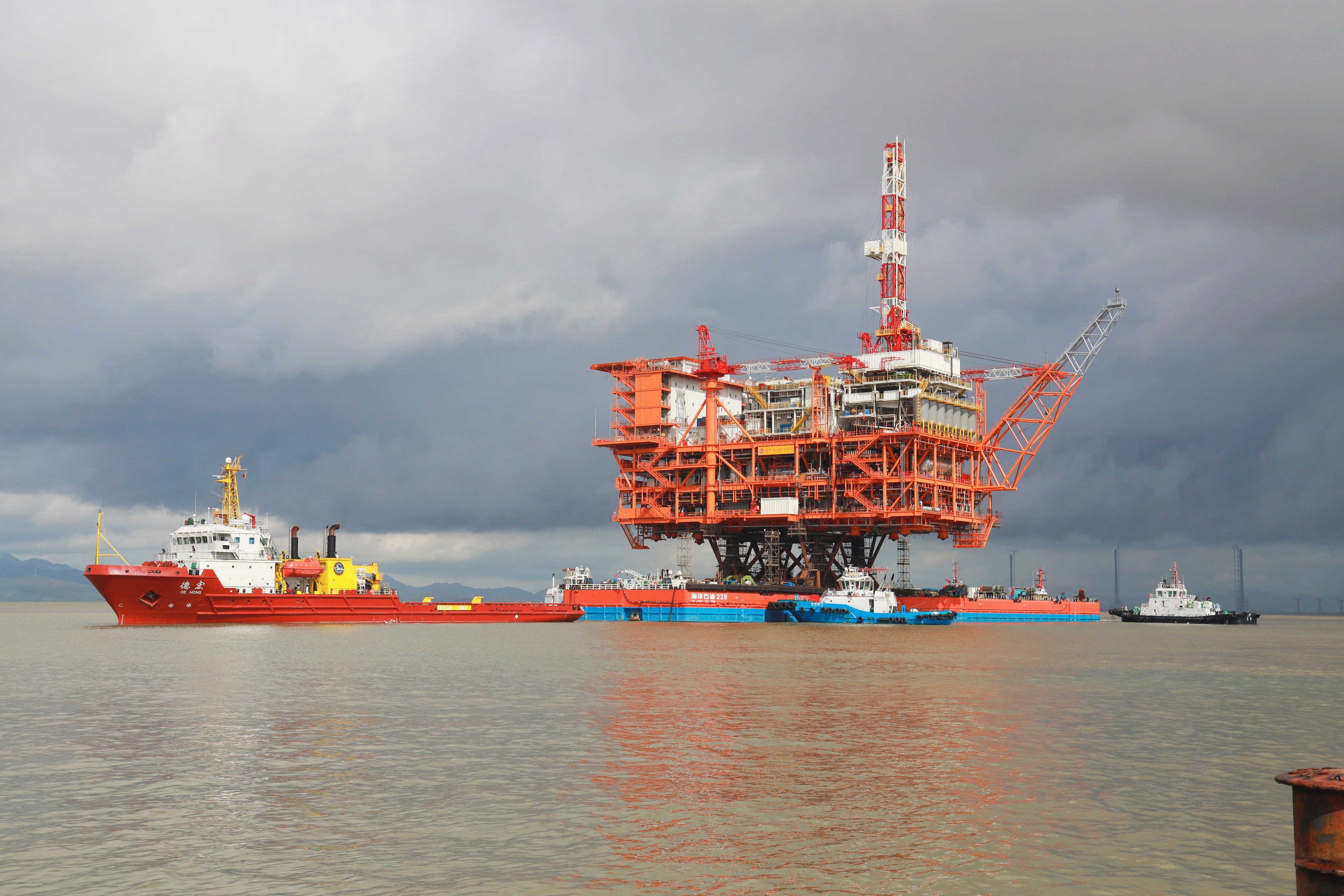 预计恩平18-6采油平台年内投产后可为粤港澳大湾区提供稳定可靠的油气资源。中国海油深圳分公司供图