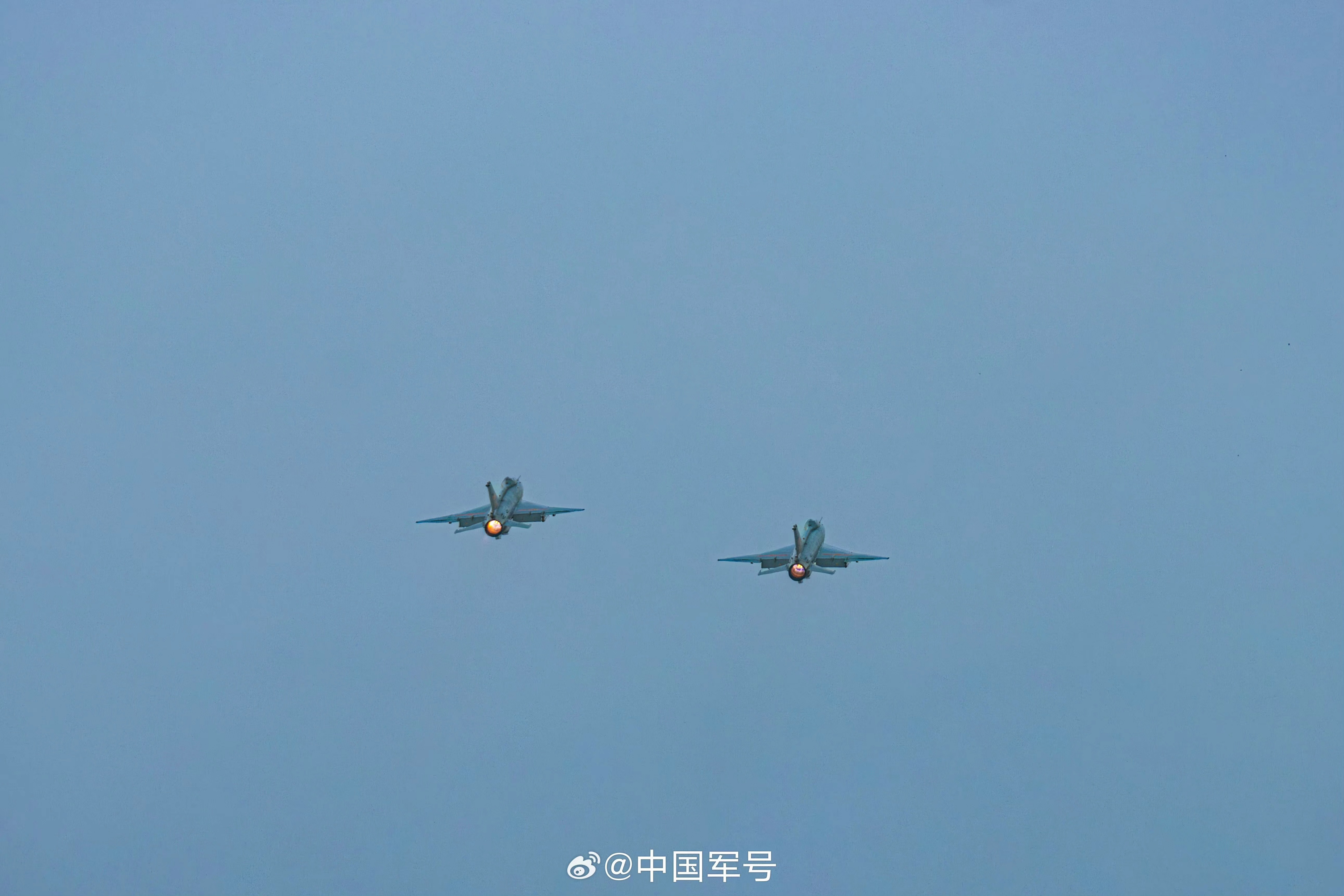 燃！空军战鹰跨昼夜飞行大片【4】