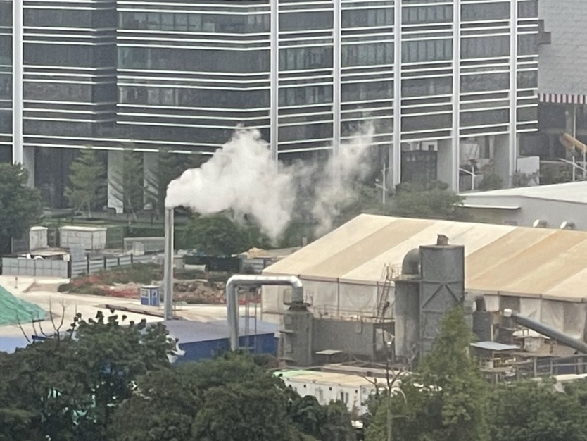 黃先生反映浪奇地塊二土壤修復項目排放氣體。受訪者供圖