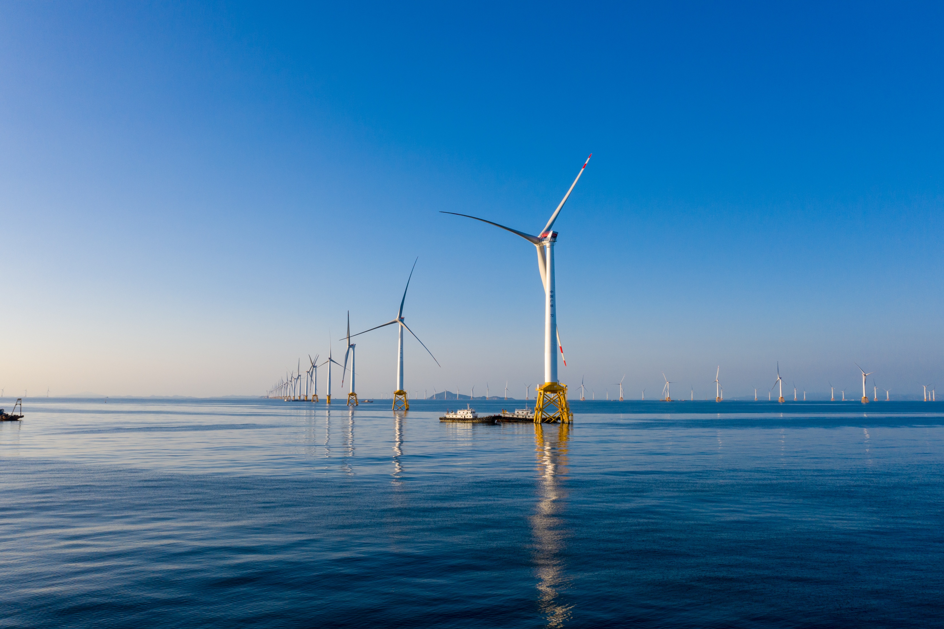 位於陽東區的中廣核南鵬島海上風電場。成伯偉攝