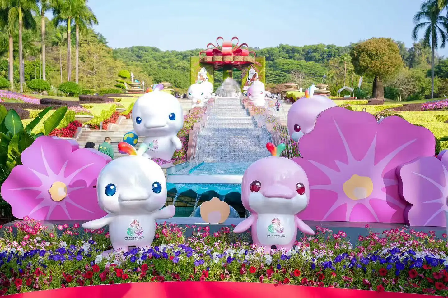 十五運吉祥物“大灣雞”化身大灣區城市代言人走向全球