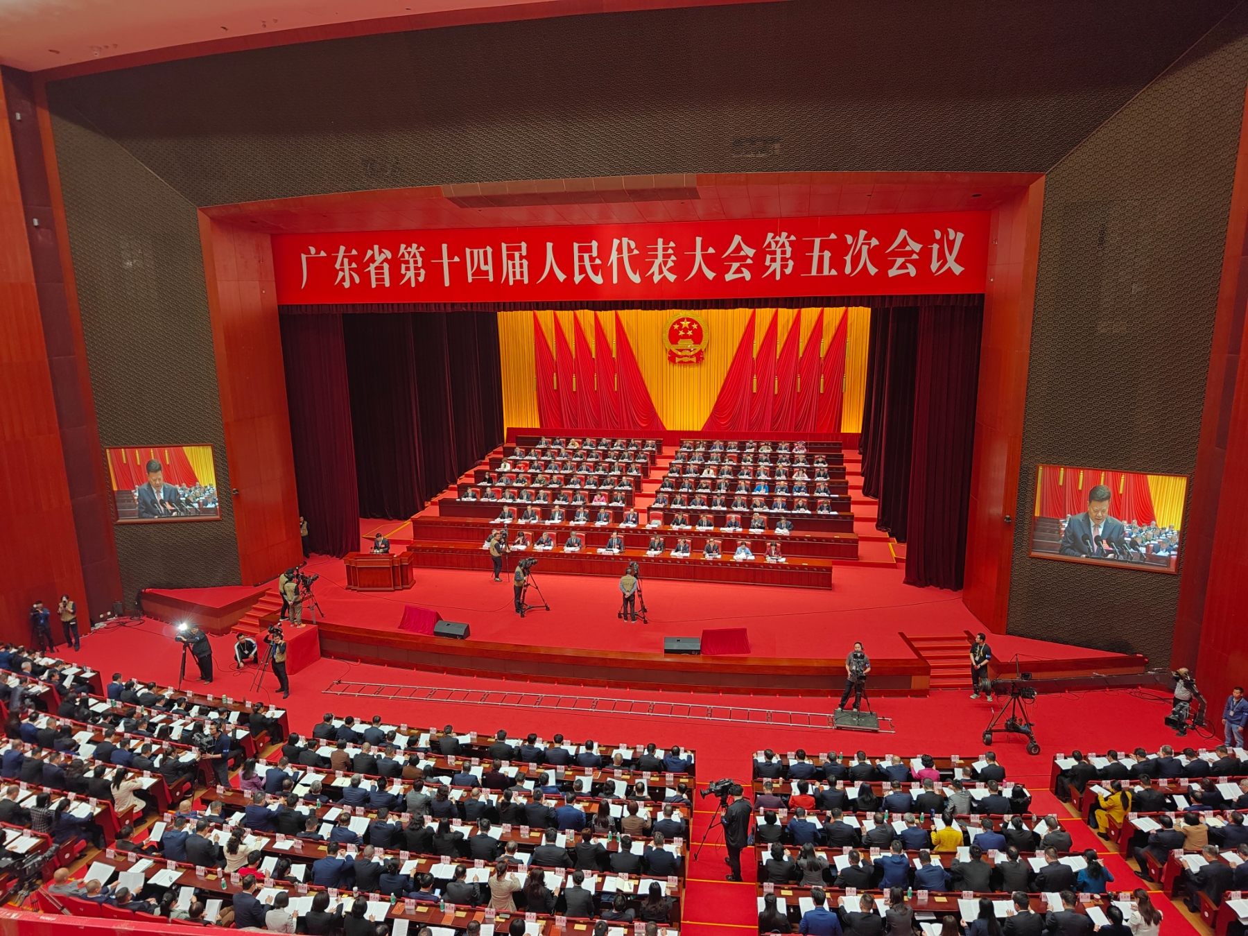 廣東省十四屆人大五次會議現場。人民網記者 王雅蝶攝