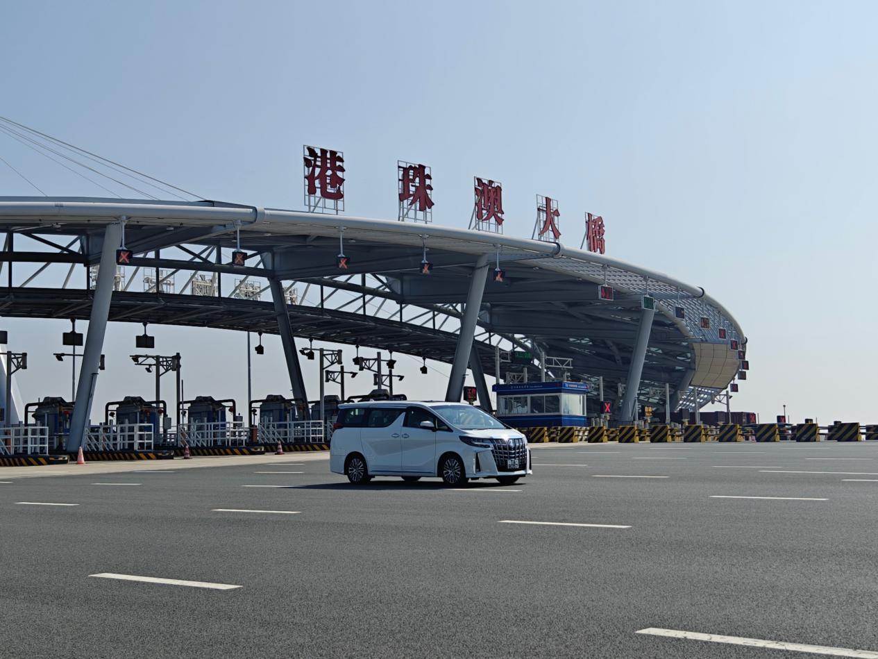 車行伶仃洋 心融大灣區