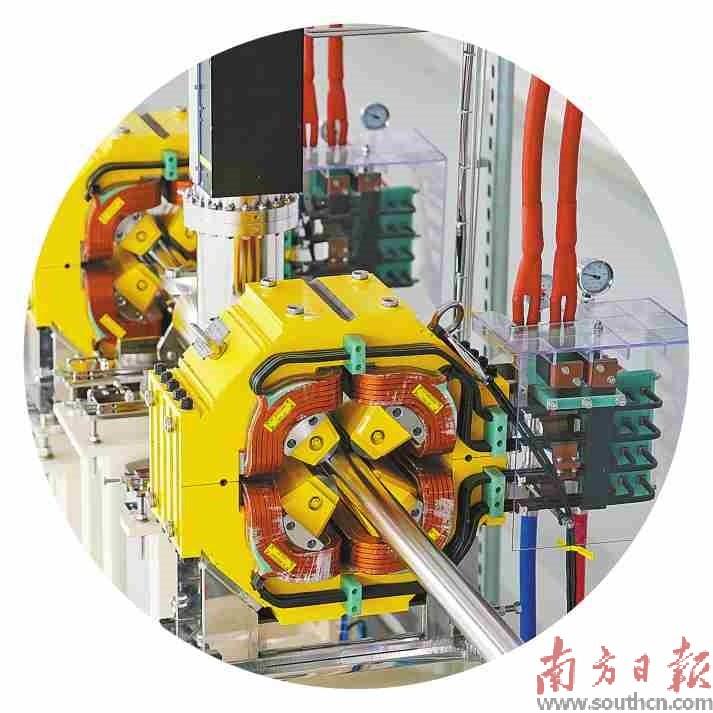 強流重離子加速器裝置內部設備。南方日報記者 許舒智 攝