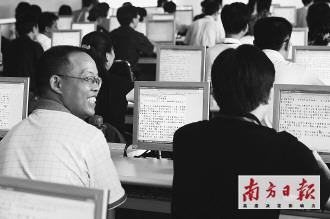 广东高考各科完成评卷 作文出现17个满分