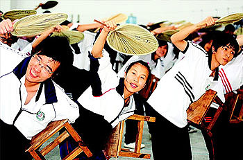 惠州农业学校激励学生参与省运会开幕式排演