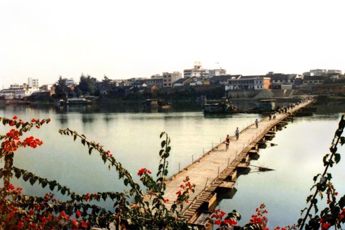 1992年时的河源浮桥; 扩建前的珠河桥; 【美丽河源】老河源_河源吧