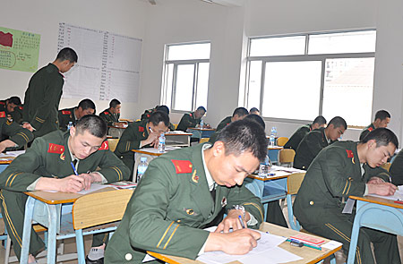 武警肇庆支队48名考生参加武警部队院校