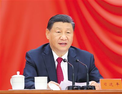 　六月二十四日，全国科技大会、国家科学技术奖励大会和中国科学院第二十一次院士大会、中国工程院第十七次院士大会在北京人民大会堂隆重召开。中共中央总书记、国家主席、中央军委主席习近平出席大会并发表重要讲话。新华社记者 姚大伟摄